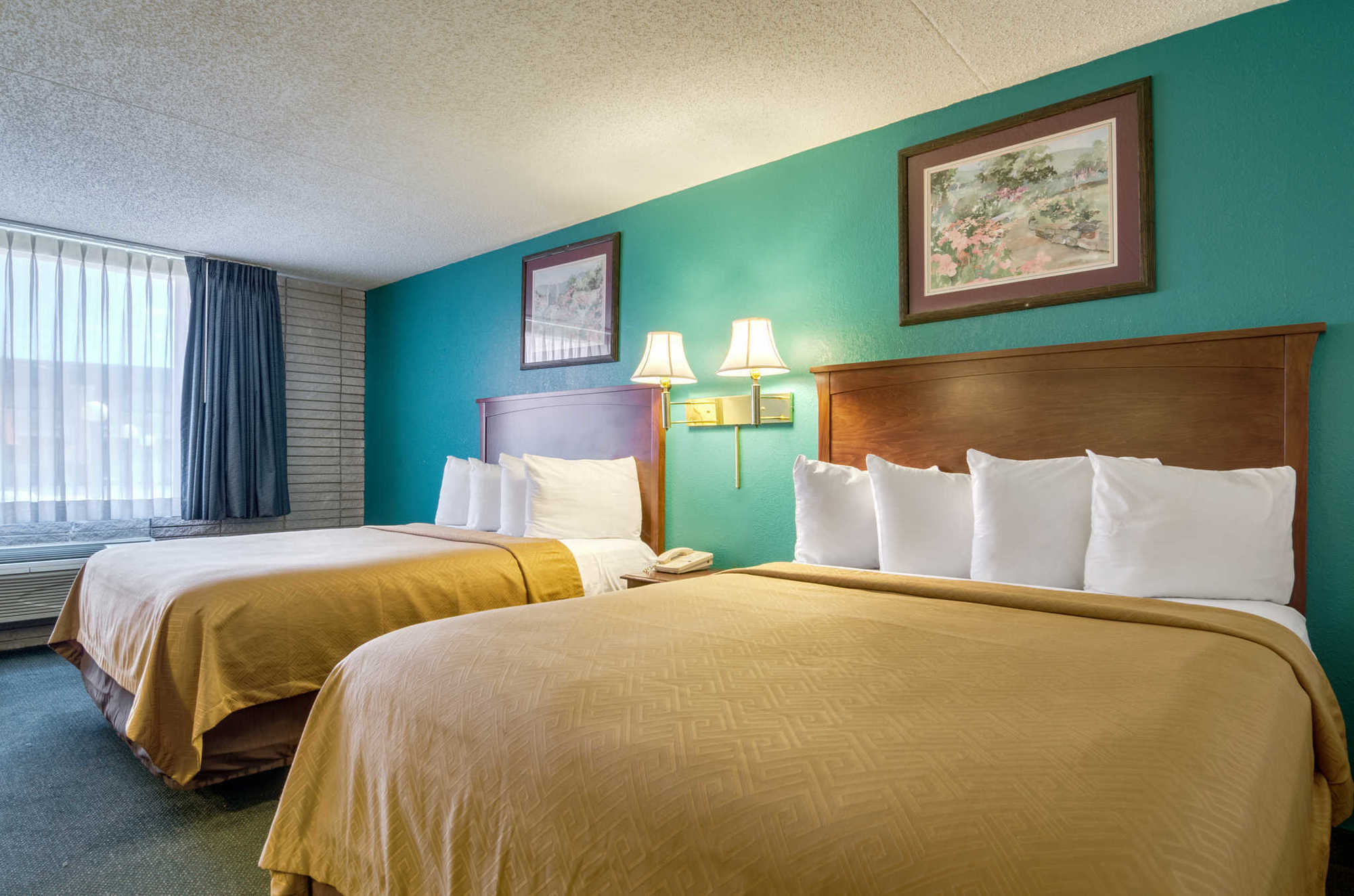 Americas Best Value Inn Salina Room photo