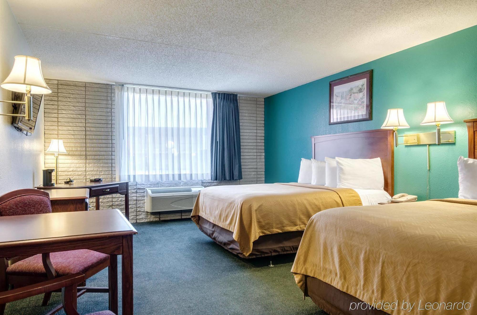 Americas Best Value Inn Salina Exterior photo