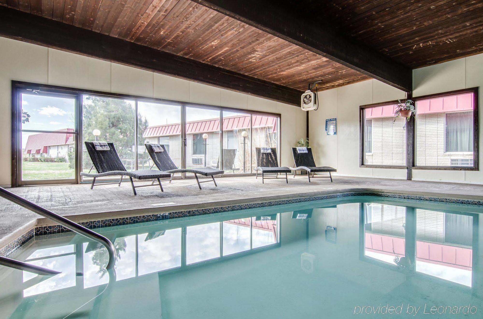 Americas Best Value Inn Salina Exterior photo
